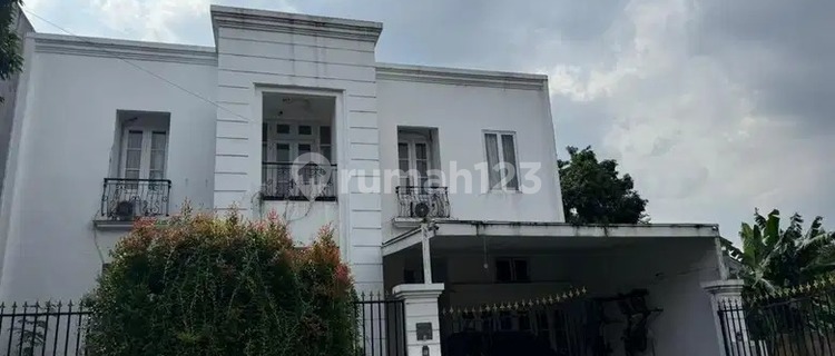 For Rent Luxury 2-Story House in a Complex in South Tangerang, Banten 1