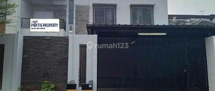 Di Sewakan Rumah 2 Lt di Kavling Diskum Ad Jatinegara, Jakarta Timur 1