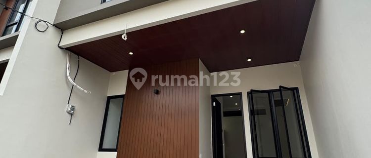 New Rawamangun 3-Story Minimalist House 1