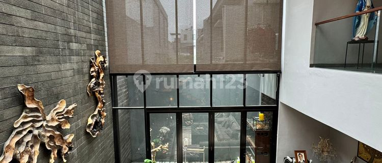 QUICK SALE!! ALAM SUTRA TANGERANG HOUSE, FULLY FURNISHED LUXURY BUILDING BY CONTRACTOR READY TO OCCUPY!! 1