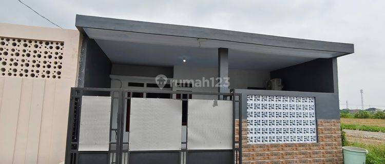 Disewakan Rumah 1 1/2 Lantai Posisi Rumah Di Huk Kamar Tidir Sdh Ada Ac 1