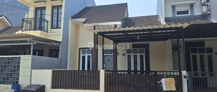 Dijual Cepat Murah Rumah di Cluster Barleria Gading Serpong 1