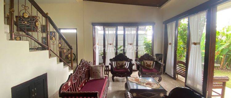 Convenient House In Ketewel Spacious 5br Villa With Garden Space 1