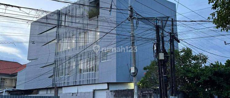 Three story Office Building And Warehouse In Teukumar, Denpasar 1