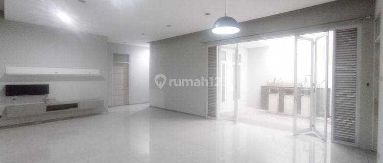 Rumah Siap Huni Terawat Singgasana Pradana Bandung 1