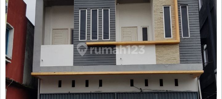 Ready-to-Use Ruko Danau Sentarum in the Heart of the Crowd 1