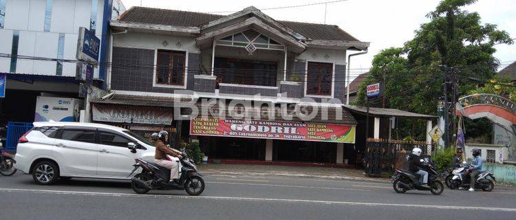 COKROAMINOTO, SUPER STRATEGIS, PUSAT KOTA JOGJA, SELANGKAH MALIOBORO KERATON. DIKELILINGI PERBANKAN, PERKANTORAN, PERDAGANGAN, ACE HARDWARE, DLL. HOOK, SUPER LEBAR 16 METER, PARKIRAN DEPAN LUAS PANJANG 3 METER. 1