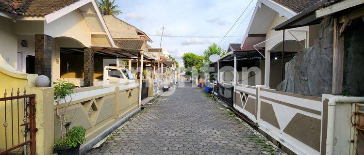 RUMAH STRATEGIS DEKAT UGM, SKE SINDHU KUSUMA EDUPARK, MIROTA GODEAN, DALAM RINGROAD 1