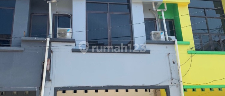 Ruko Super Strategis Tengah Kota 1