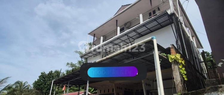 Boarding House Fully Occupied 1