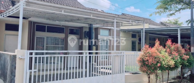 Rumah Cantik Di Castarica, Regency 1