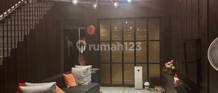 Dijual Rumah 3 Lantai Lokasi Elit Permata Buana  1