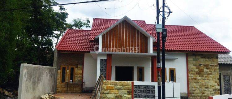 Rumah Siap Huni Lokasi Premium Di Maguwoharjo Dekat RS Hermina 1