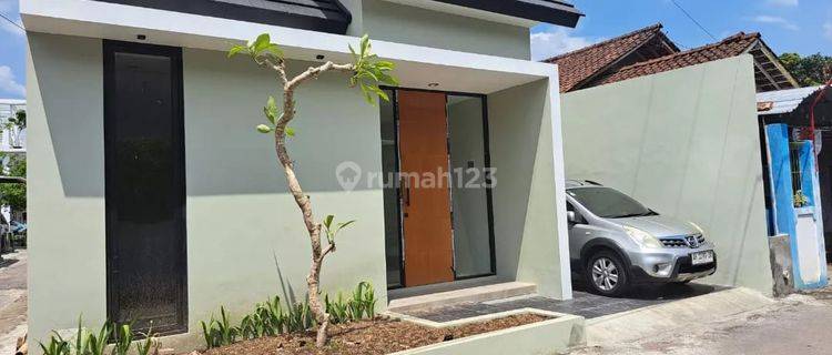 Rumah Mewah Siap Huni Estetik Di Jl Berbah kalasan  1