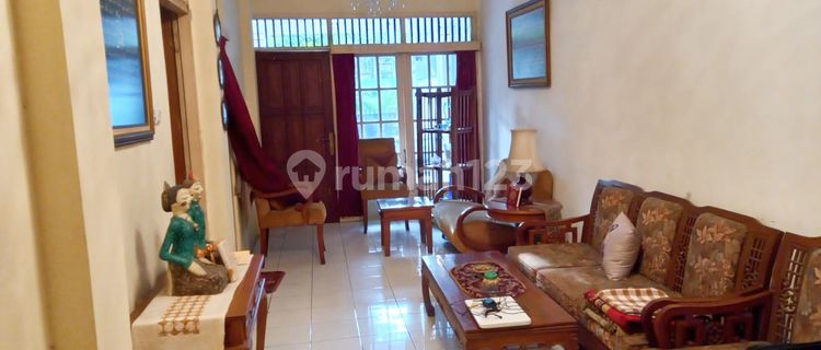 Rumah 2 Lantai Kamar Tidur 6 di Cilandak Jakarta Selatan 1