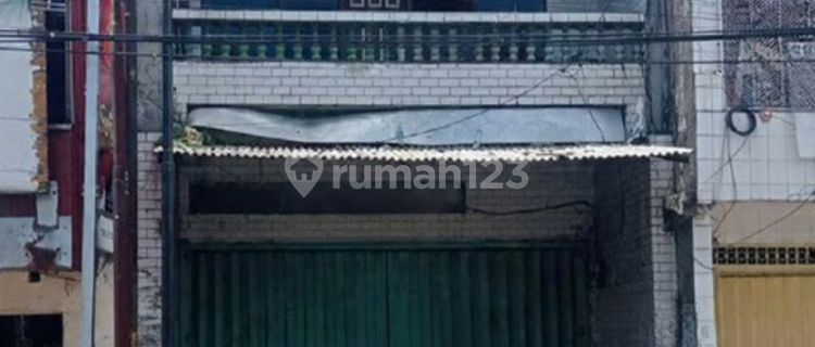 For Sale 2-Story Shop House on Urip Sumoharjo Main Road, Price 4 Billion Negotiable, Strategic Location. 1