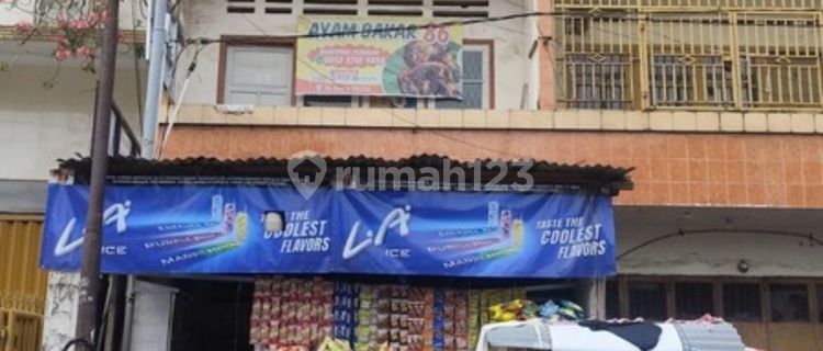For Sale 3-Storey Shop House on Buru Road, Strategic Location 2.2M Negotiable VC 1
