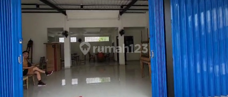 RUKO 3Lt Parkiran Luas dekat Pantai Kuta siap huni 1
