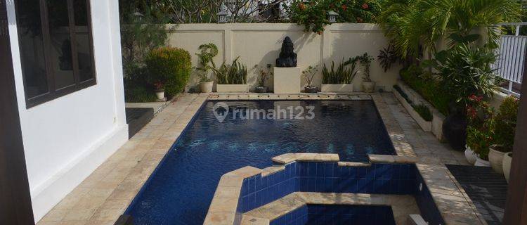 Beautiful Homey Villa For Sale In Puri Gading Jimbaran 1