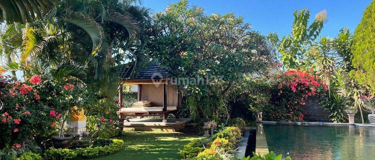 peaceful villa for sale in seririt close to Lovina beach  1