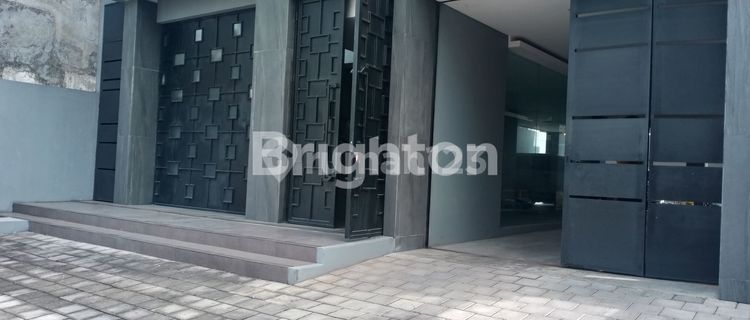 NEW BUILDING ON PANJAITAN, KALI 5 VILLAGE, 5 FLOORS, CITY CENTER 1