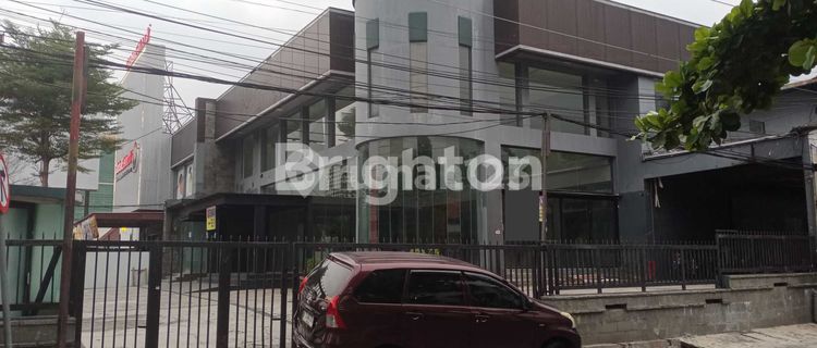 GEDUNG PANDANARAN PUSAT KOTA SEMARANG 1