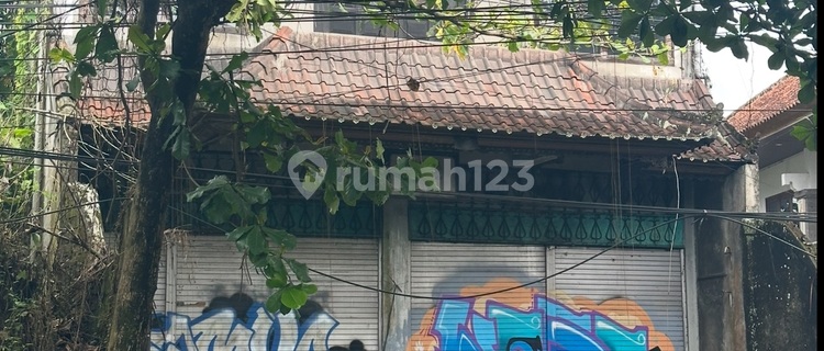 Affordable Shop House on Teges Main Road Ubud, Suitable for All Businesses 1