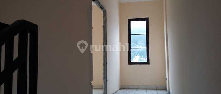 For Sale: Shop House in Taman Royal, Jalan Benteng Betawi, Tangerang 1