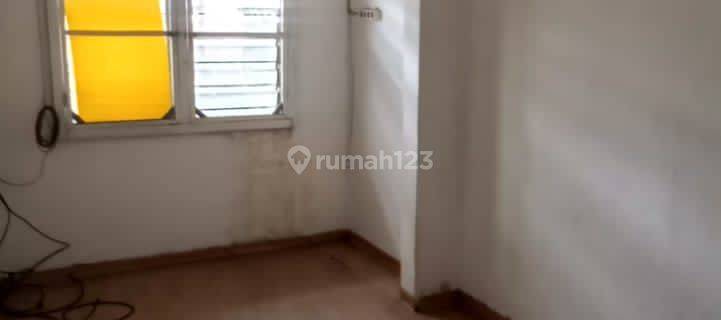 DIJUAL RUMAH PINGGIR JALAN HANURA, TAMBORA, JAKARTA BARAT  1