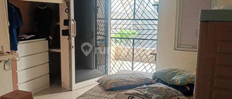 Rumah Kos 2,5 Lantai di Kedoya SHM, 6 Kamar AC, Income 1,5 Jt/Bln 1