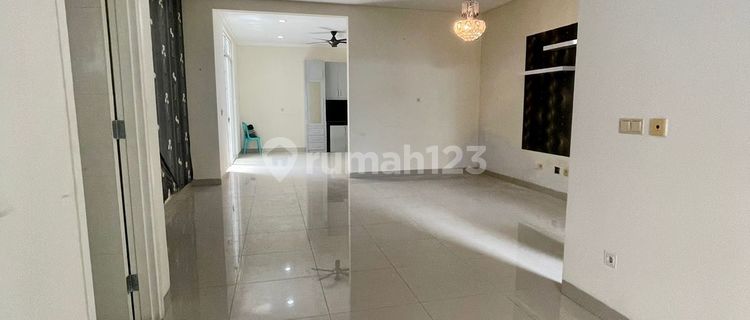 Greenlake City Latin America Cluster House 1