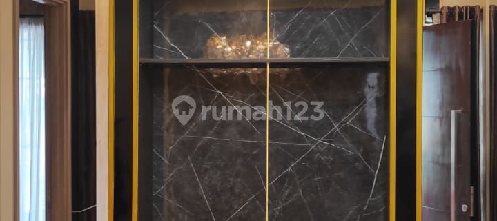 Murahhh... Jarang Ada. Rumah Full Renovasi. Full Furnish. Hadap Selatan 1