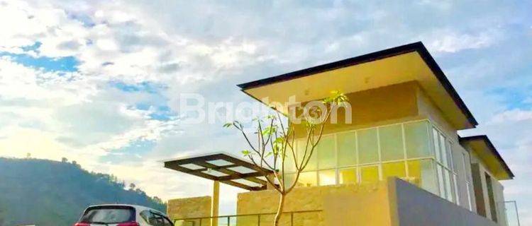 Villa Taman Dayu Full Furnished dan Extra Balkon dengan City dan Mountain Views 1