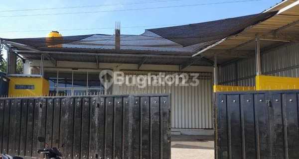 Strategic Shop House 173m² Land Area in Bakalankrajan Sukun 1