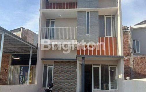 Jual Rumah Asri & Furnished 1