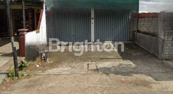 8 Meter Wide Shop House in Arjowinangun Area, Kedungkandang, Malang 1