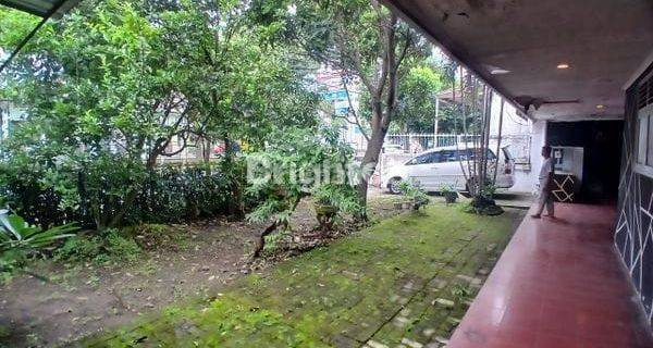 Rumah Kolonial Belanda Cocok Buat Cafe Raya Bunulrejo 1