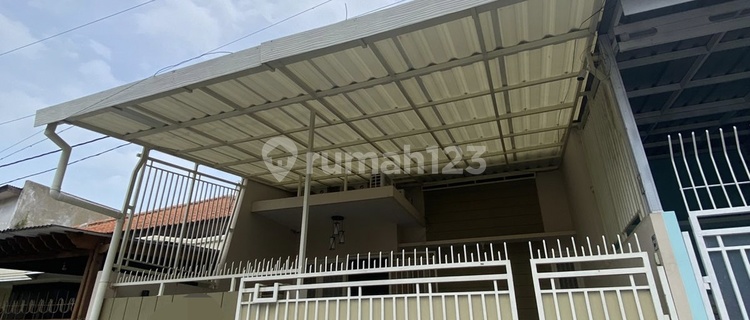 Ready-to-Use House in the City Center 1