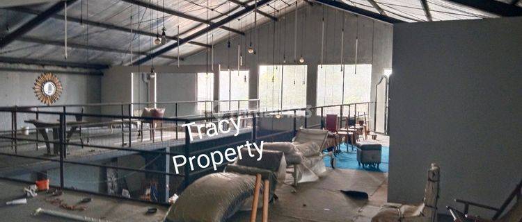 Ruang Usaha Tengah Kota  1