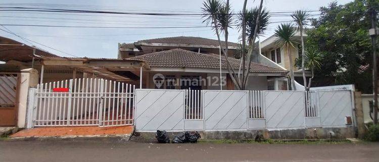 Rumah 2 lantai Cirendeu bebas banjir 1