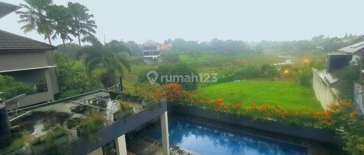 Rumah Super Bagus View Danau Kota Baru Parahyangan!  1