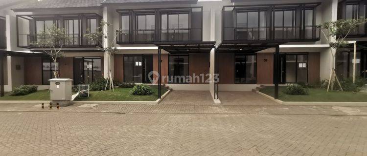 Rumah Modern Minimalis 2 Lantai Kota Baru Parahyangan Harga Terbaik!  1