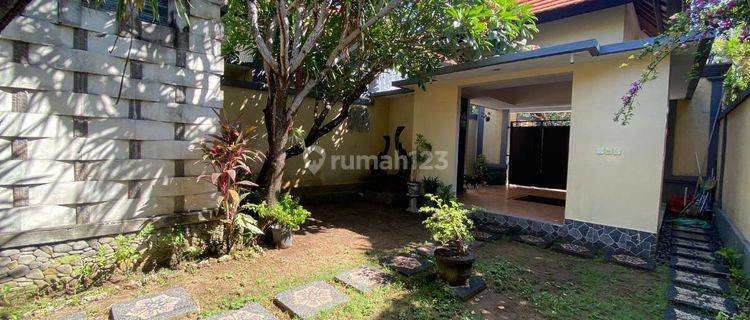 Semi Villa House Wiry Garden Sanur Bali 1