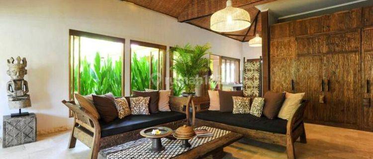 Villa Luas Sanur Dekat Pantai Mertasari Sanur Bali 1