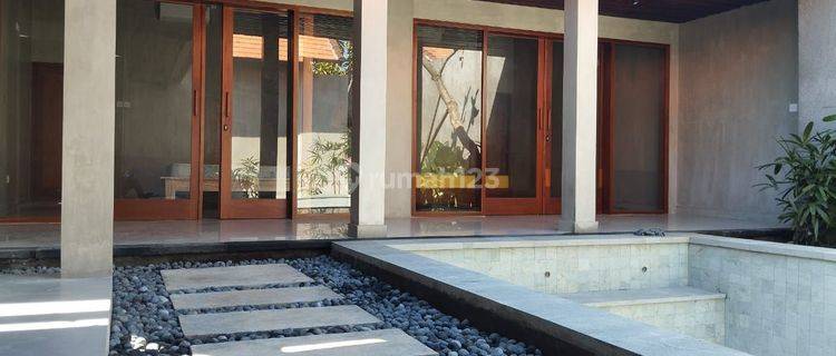 Villa Baru Dekat Pantai Sanur Bali 1