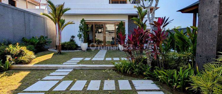  Stunning Villa In Pecatu, Uluwatu Your Slice Of Paradise  1