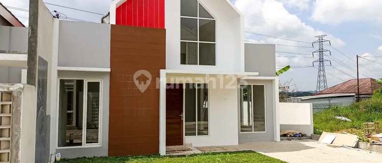 Rumah Mewah Cantik Tengah Kota Salatiga 1