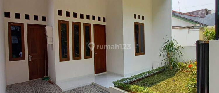  Rumah Unfurnished Bagus di Perumahan Kalibata Indah, Kalibata 1