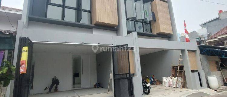 Rumah Baru Siap Huni di Kayuputih,Jakarta Timur 1