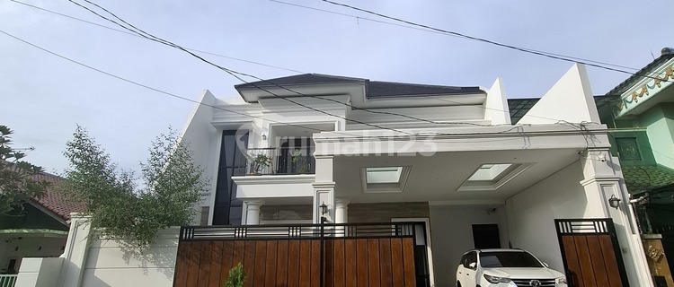 High-quality luxury house in Ambarapura Kodau Complex, Jatiasih. 1